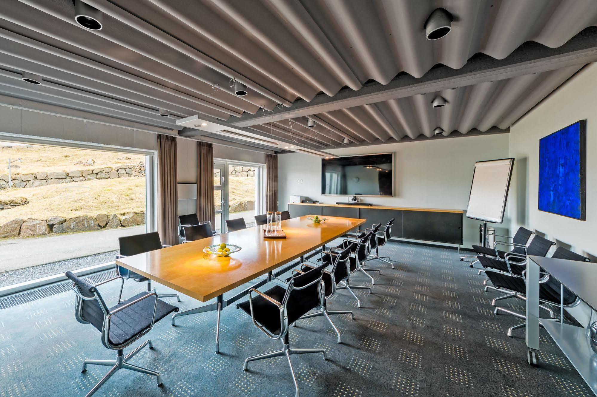 Hotel Foroyar Torshavn Bagian luar foto